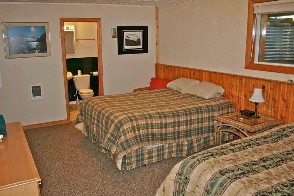 Heavens Edge Mountain Lodge Valemount Dış mekan fotoğraf